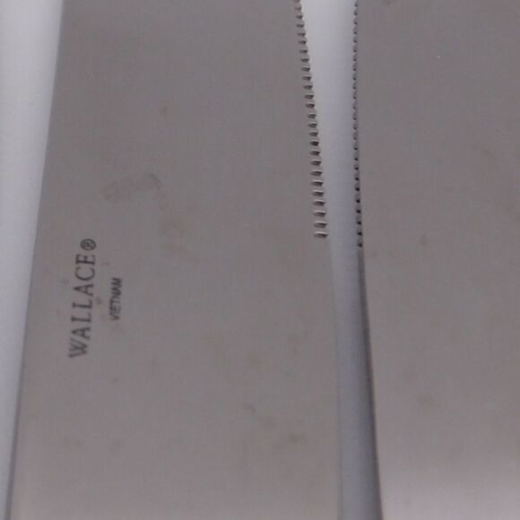 Wallace Brooklyn pattern set of 4 stainless steel butter knives - Picture 4 of 4